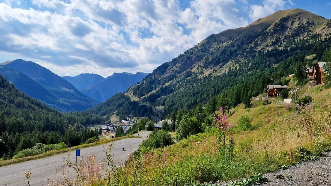 Studio Avec Vue Imprenable Sur La Montagne A Isola 25 M²