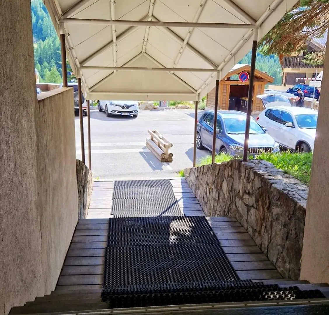 Studio Avec Vue Imprenable Sur La Montagne A Isola 25 M² 0*,  France